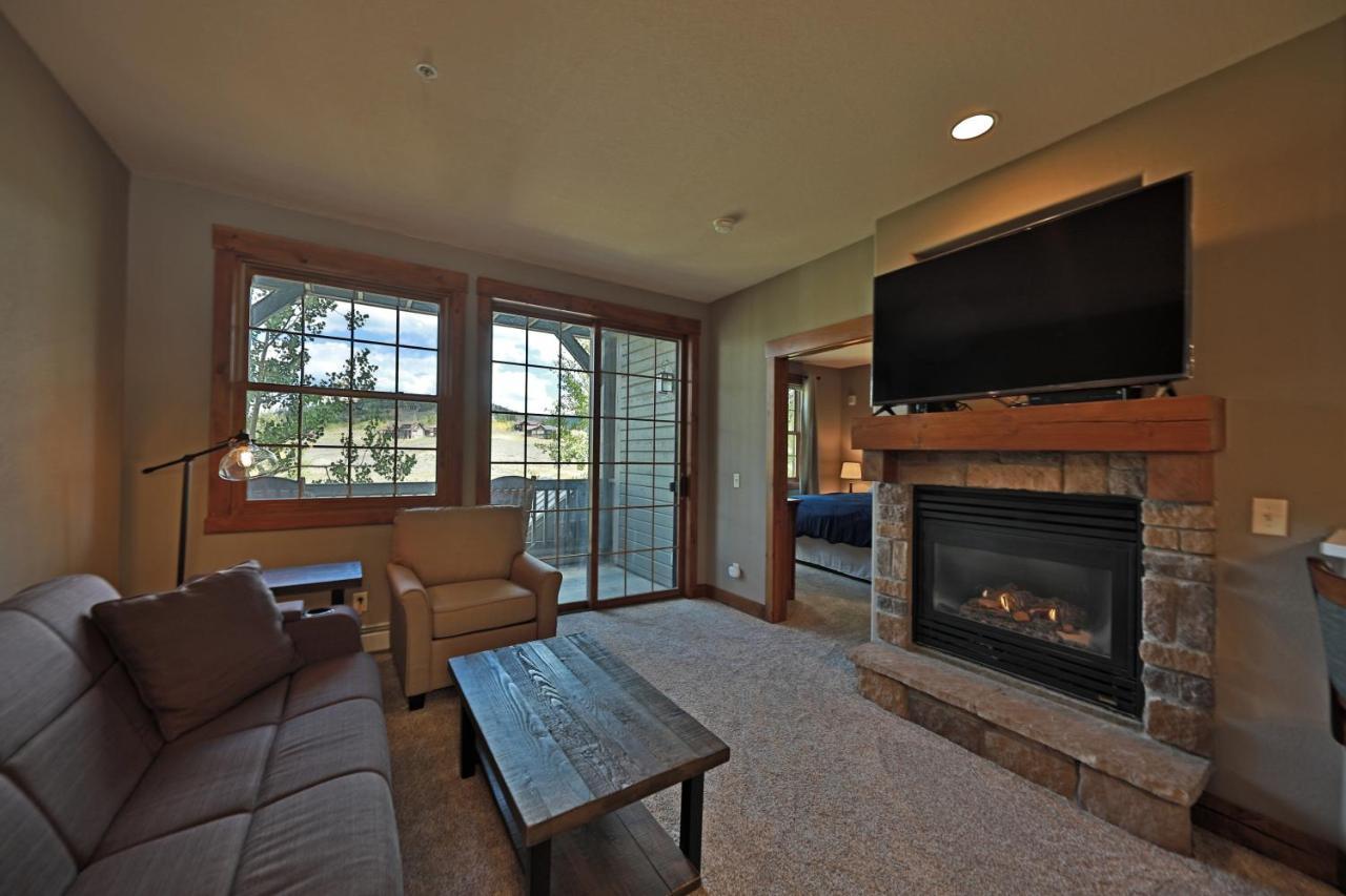 Kicking Horse Lodges 3-202 グランビー エクステリア 写真
