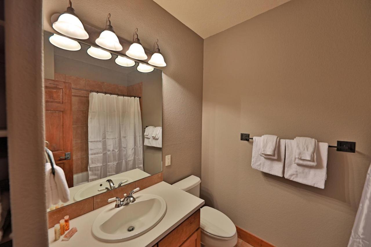 Kicking Horse Lodges 3-202 グランビー エクステリア 写真
