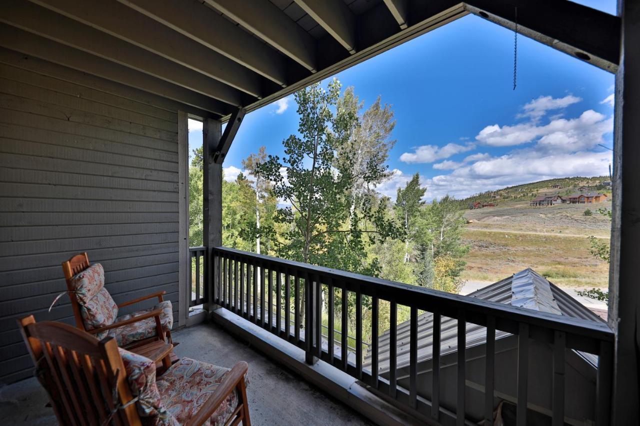 Kicking Horse Lodges 3-202 グランビー エクステリア 写真