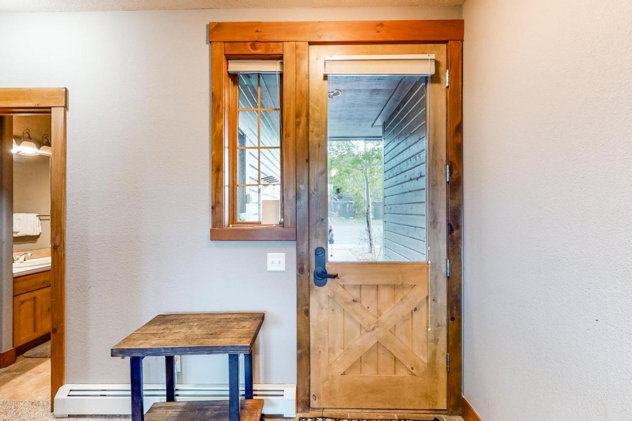 Kicking Horse Lodges 3-202 グランビー エクステリア 写真